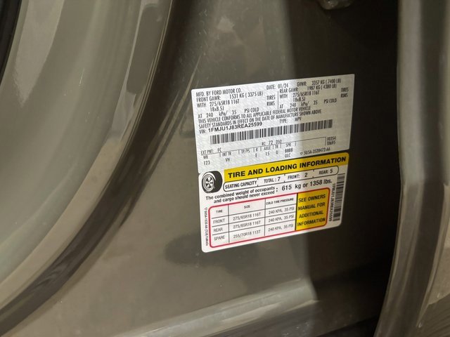 Used 2024 Ford Expedition XLT image 33