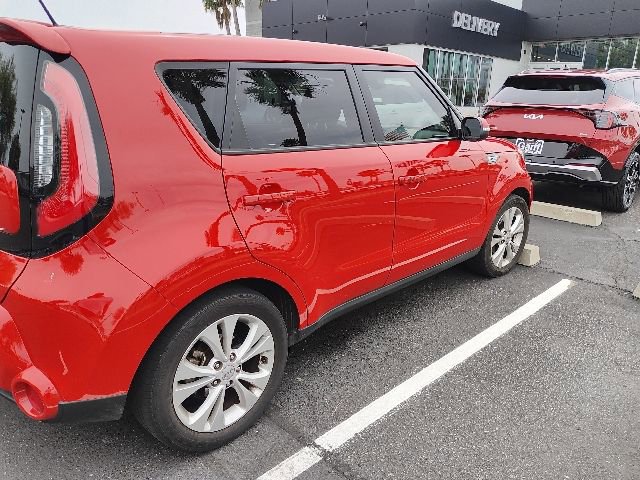 Used 2016 Kia Soul ! w/ Premium Package FWD image 3
