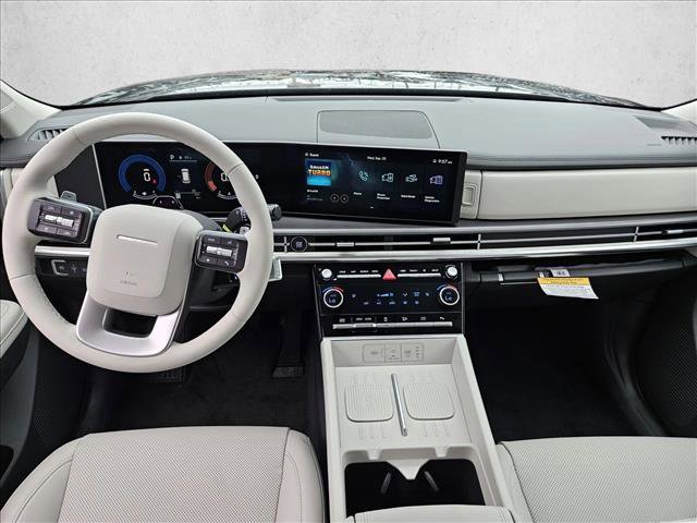 Used 2025 Hyundai Santa Fe SEL image 12
