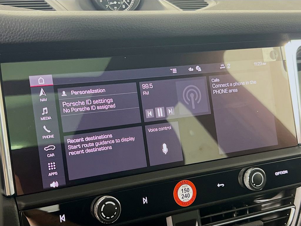 Certified 2026 Porsche Macan AWD/4WD image 15