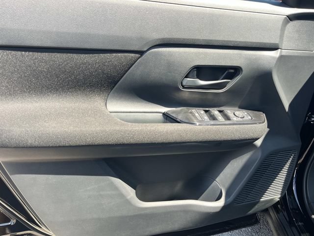 New 2026 Nissan Kicks S FWD image 19