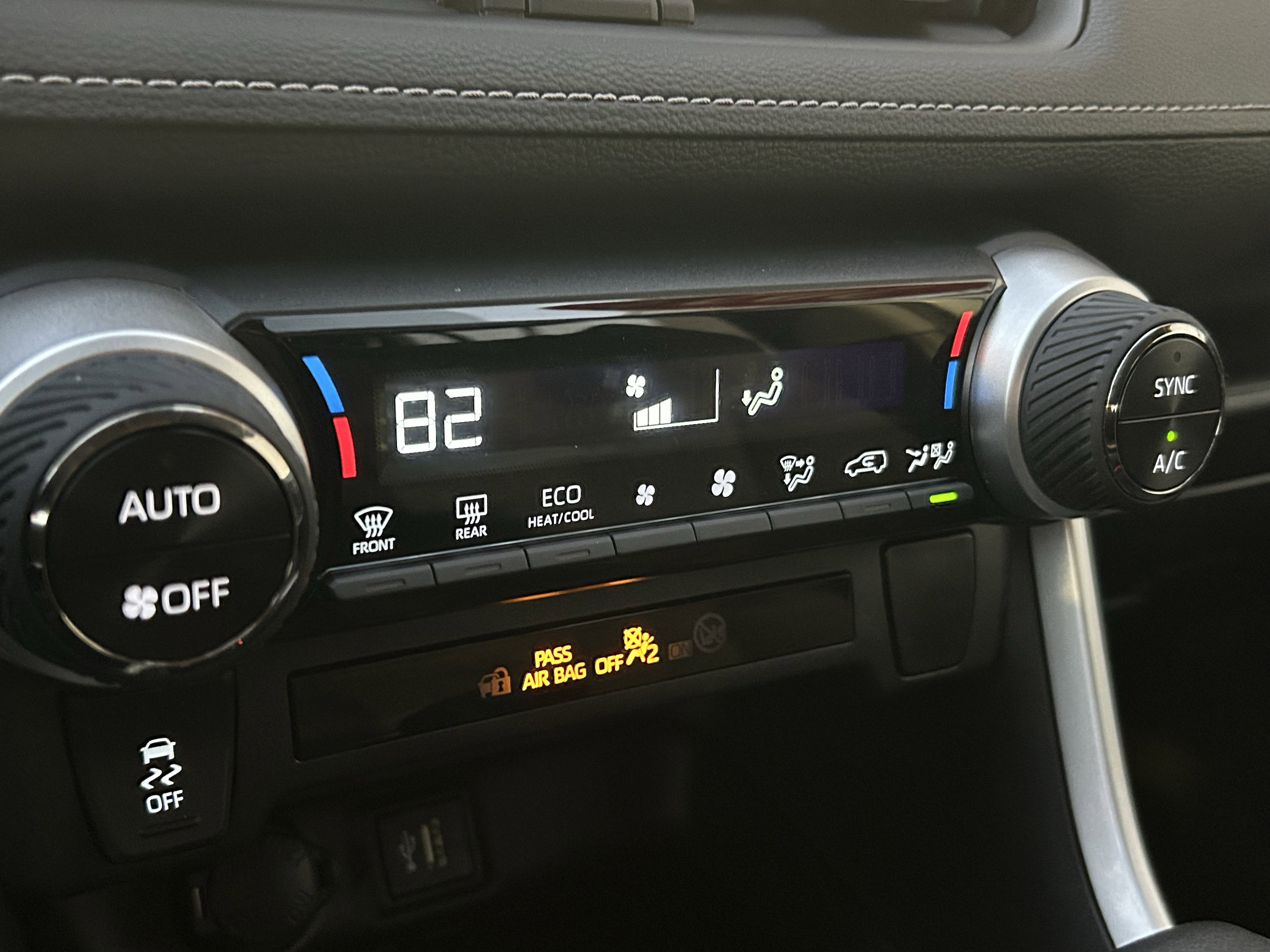 Certified 2024 Toyota RAV4 XLE image 29