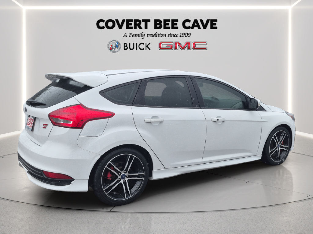 Used 2016 Ford Focus ST w/ Equipment Group 402A FWD image 7