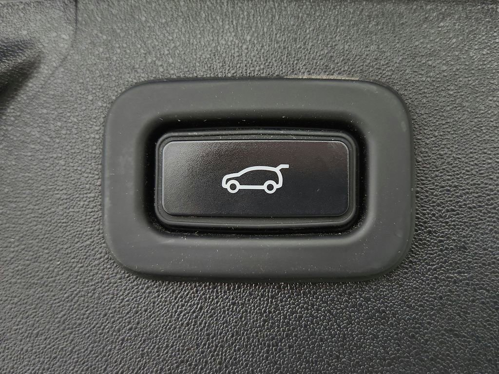 Used 2020 Land Rover Discovery Sport S image 39