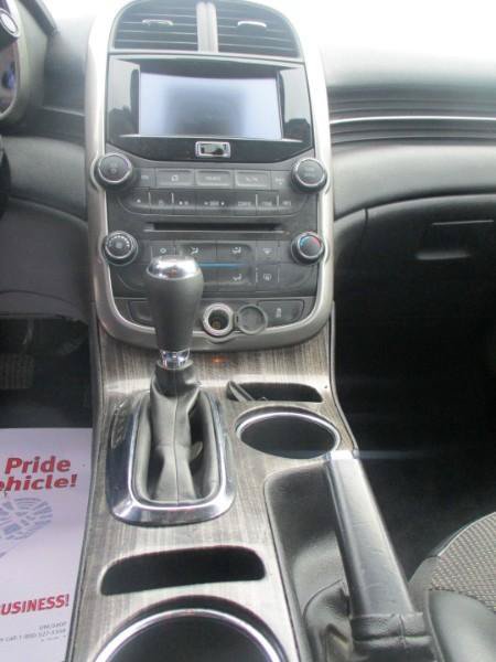 Used 2015 Chevrolet Malibu LT w/ Power Convenience Package FWD image 11