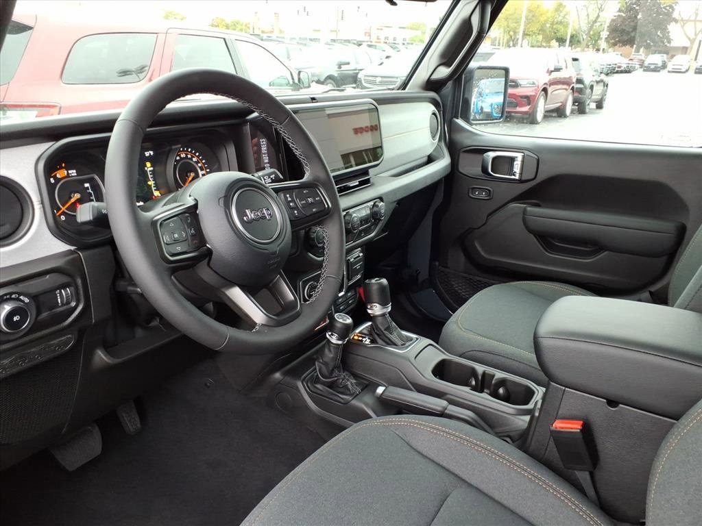 New 2026 Jeep Wrangler Sahara image 7
