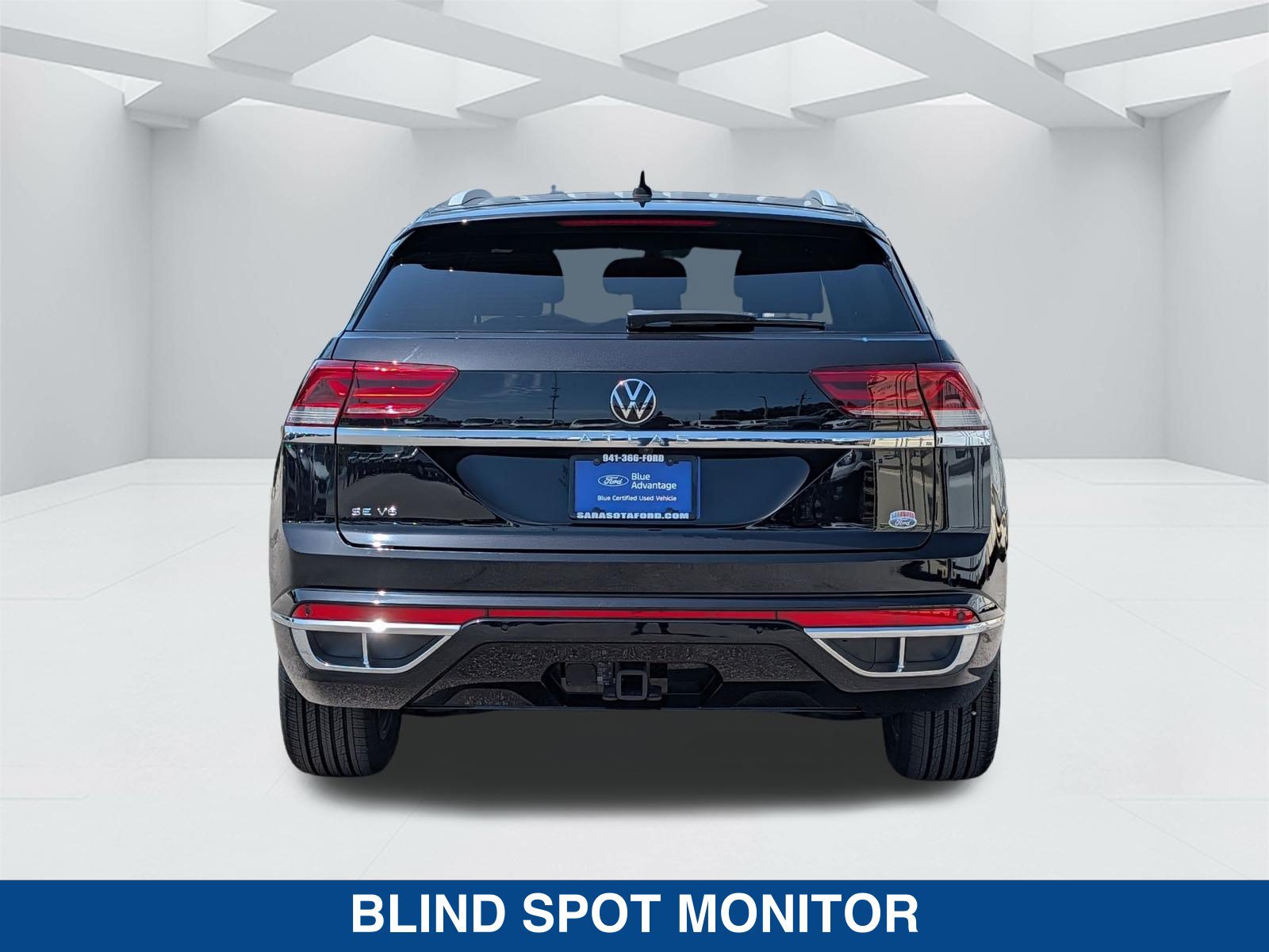 Used 2020 Volkswagen Atlas Cross Sport SE w/ Panoramic Sunroof Package FWD image 6