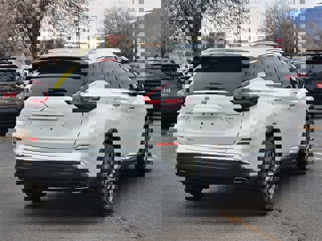 Certified 2024 Nissan Murano Platinum w/ Cargo Package image 3