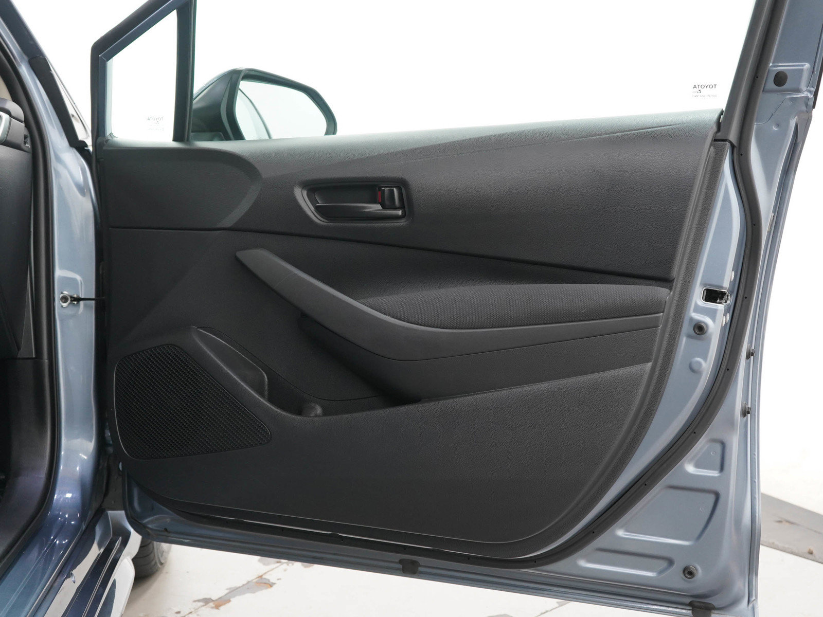 Used 2024 Toyota Corolla LE FWD image 9
