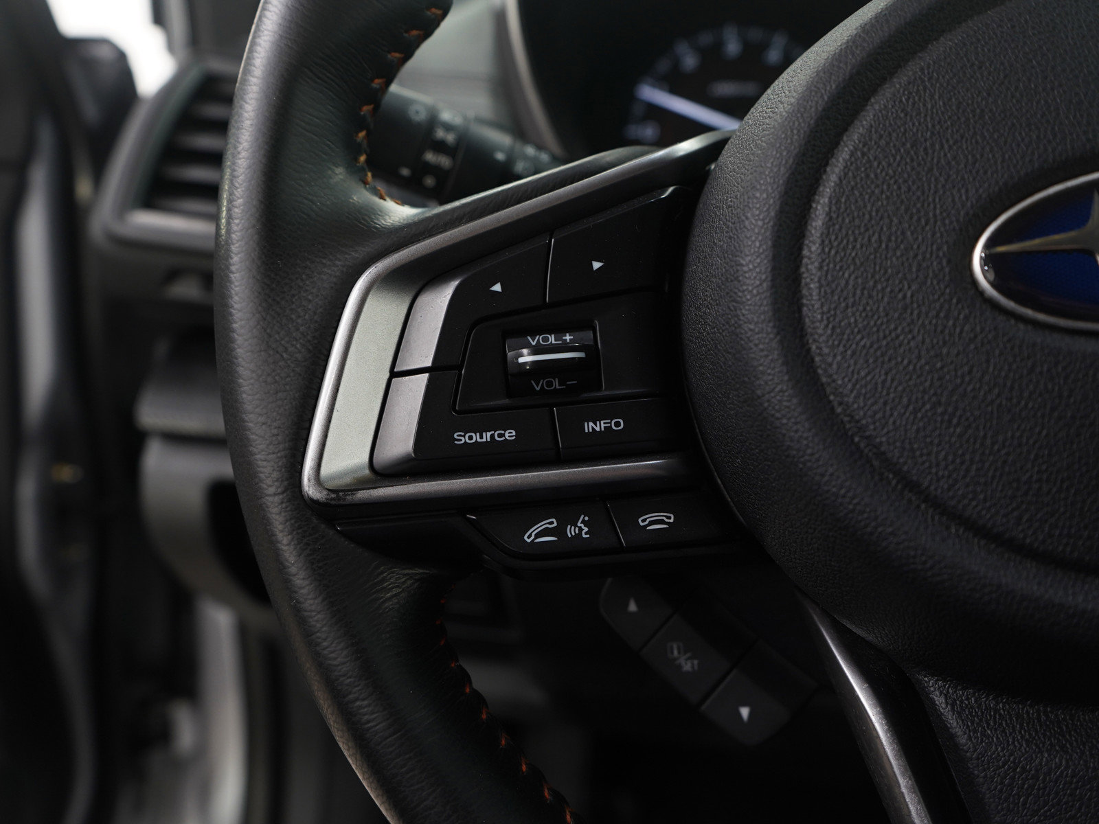 Used 2019 Subaru Crosstrek 2.0i Premium w/ Eyesight System image 17