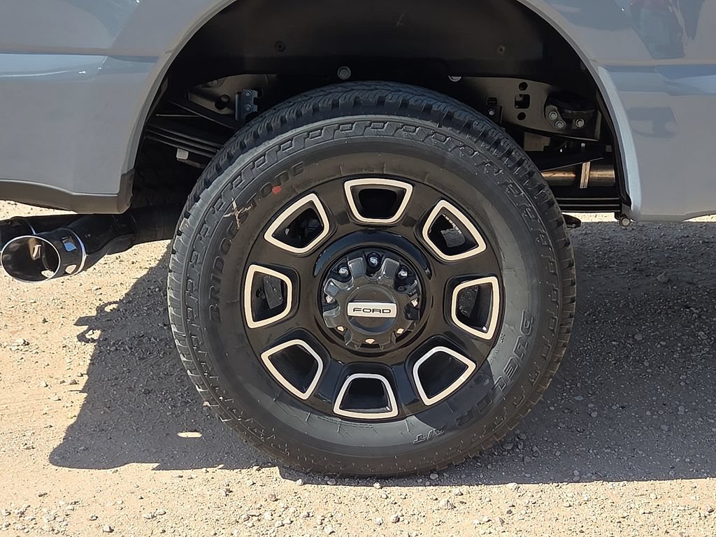 New 2026 Ford F350 Platinum AWD/4WD image 13