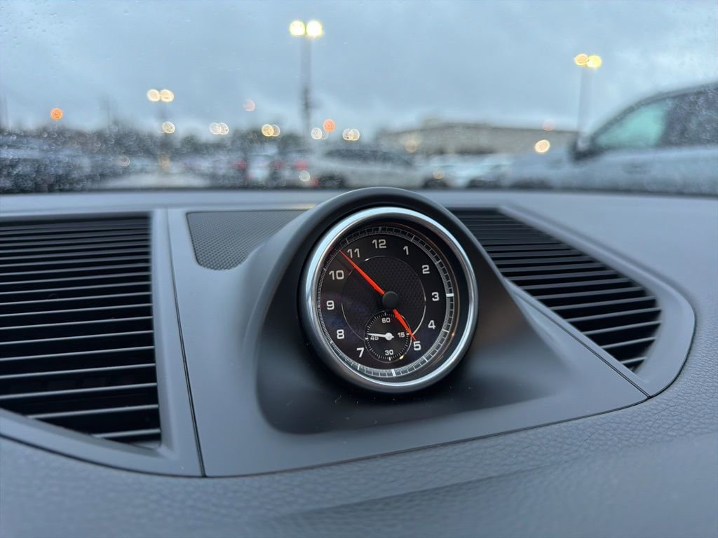 Used 2020 Porsche Macan Base image 19