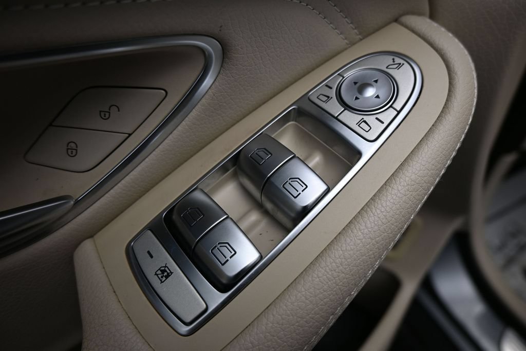 Used 2019 Mercedes-Benz GLC 43 AMG 4MATIC image 11