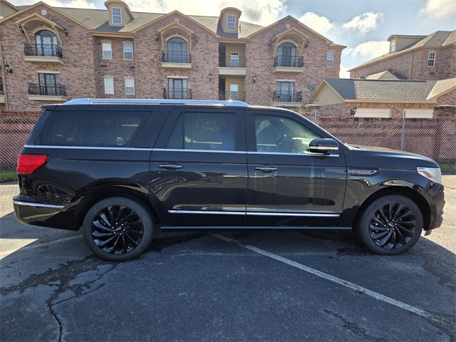 Used 2020 Lincoln Navigator L Reserve w/ Equipment Group 208A Reserve image 4