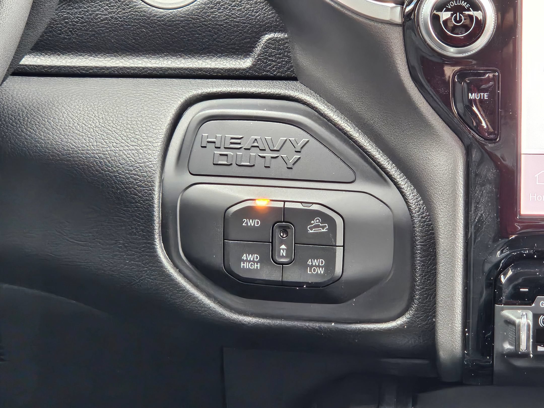 New 2026 RAM 2500 Big Horn AWD/4WD image 12