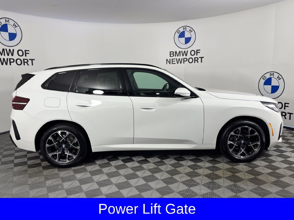 Certified 2026 BMW X3 xDrive30i w/ M Sport Package AWD/4WD image 10