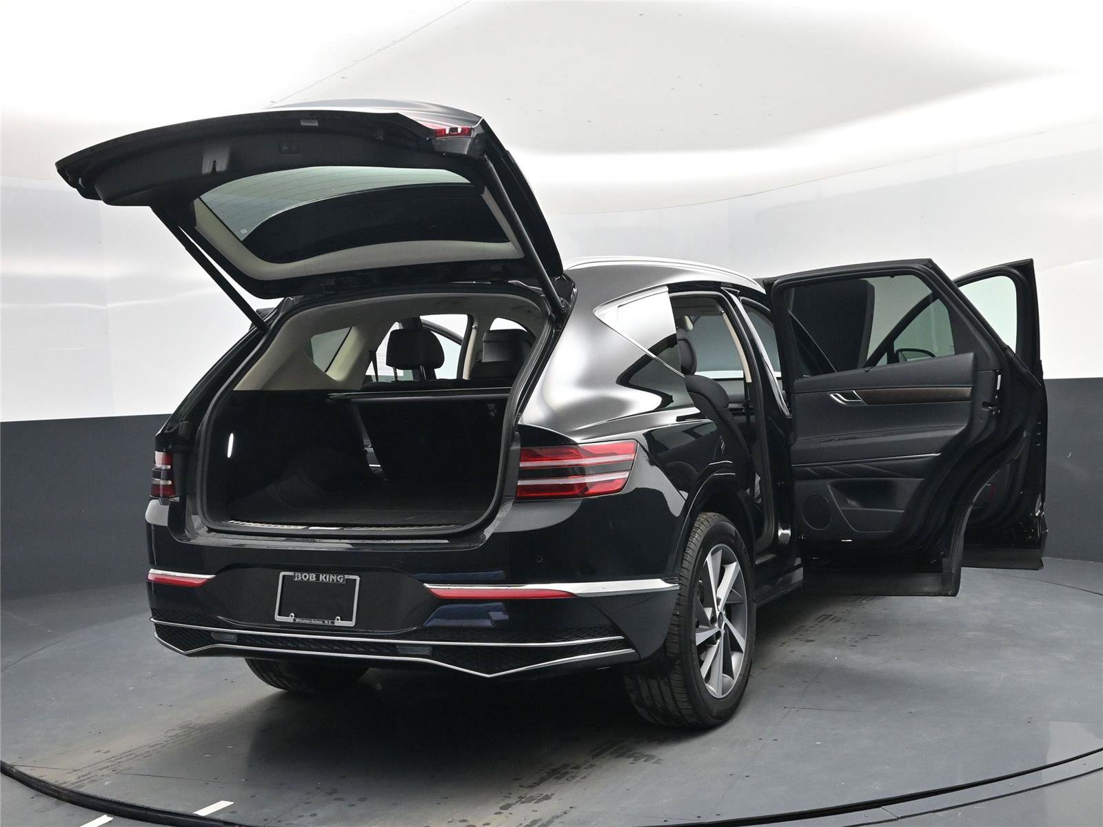 Used 2025 Genesis GV80 2.5T Select image 27