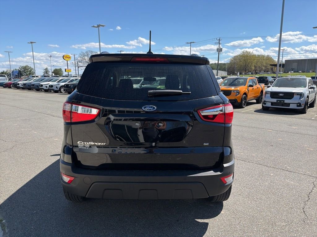 Used 2021 Ford EcoSport SE w/ SE Convenience Package image 4