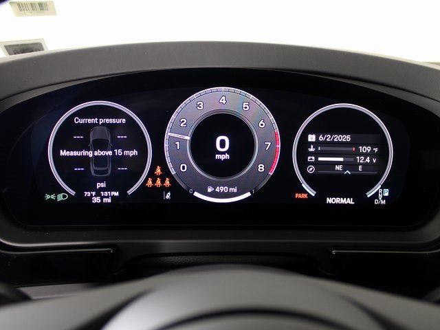New 2025 Porsche Cayenne Coupe image 14