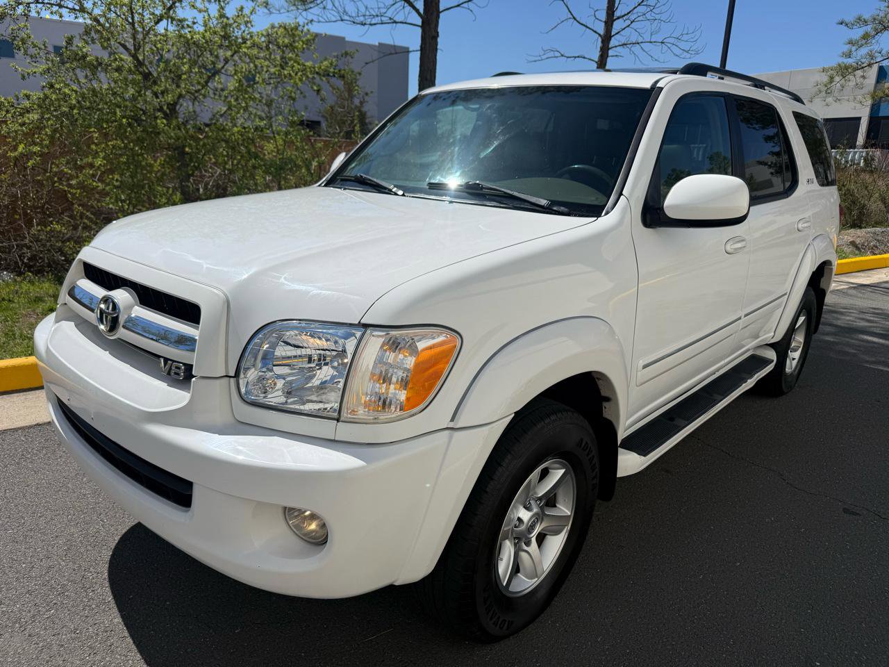 Used 2006 Toyota Sequoia SR5 image 2