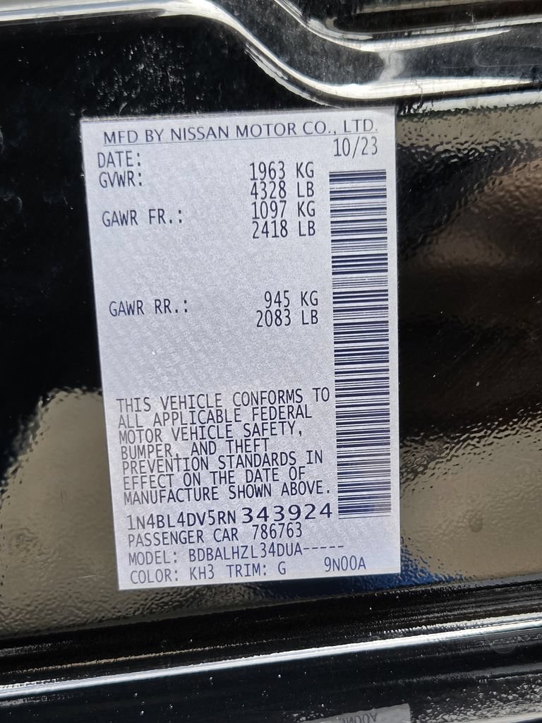 Used 2024 Nissan Altima 2.5 SV FWD image 32