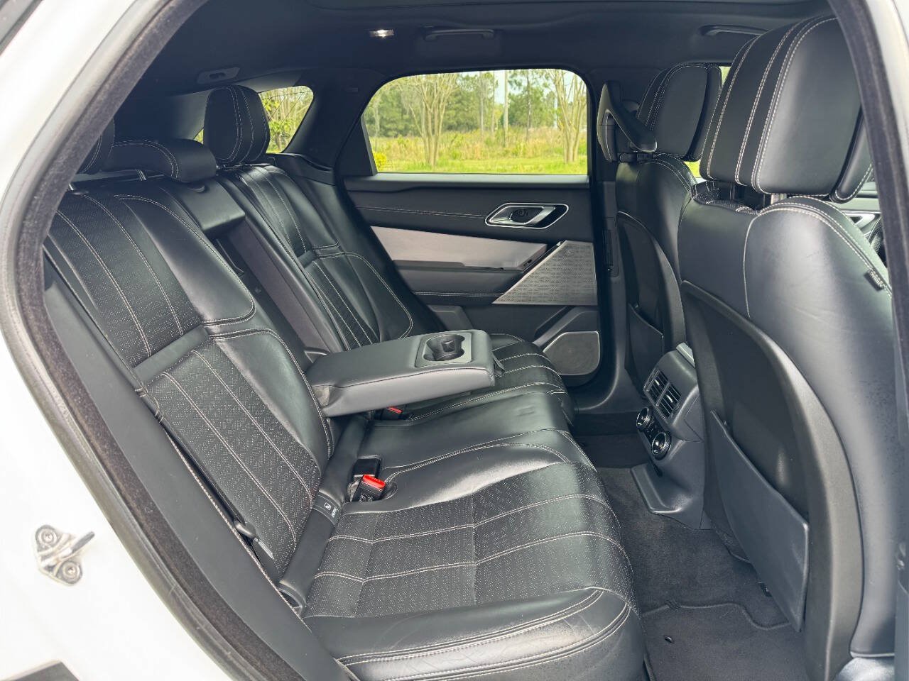 Used 2018 Land Rover Range Rover Velar R-Dynamic HSE AWD/4WD image 46