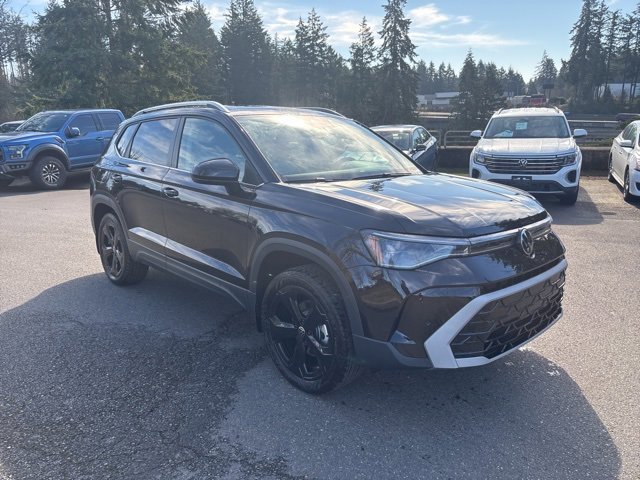 New 2025 Volkswagen Taos SEL image 4