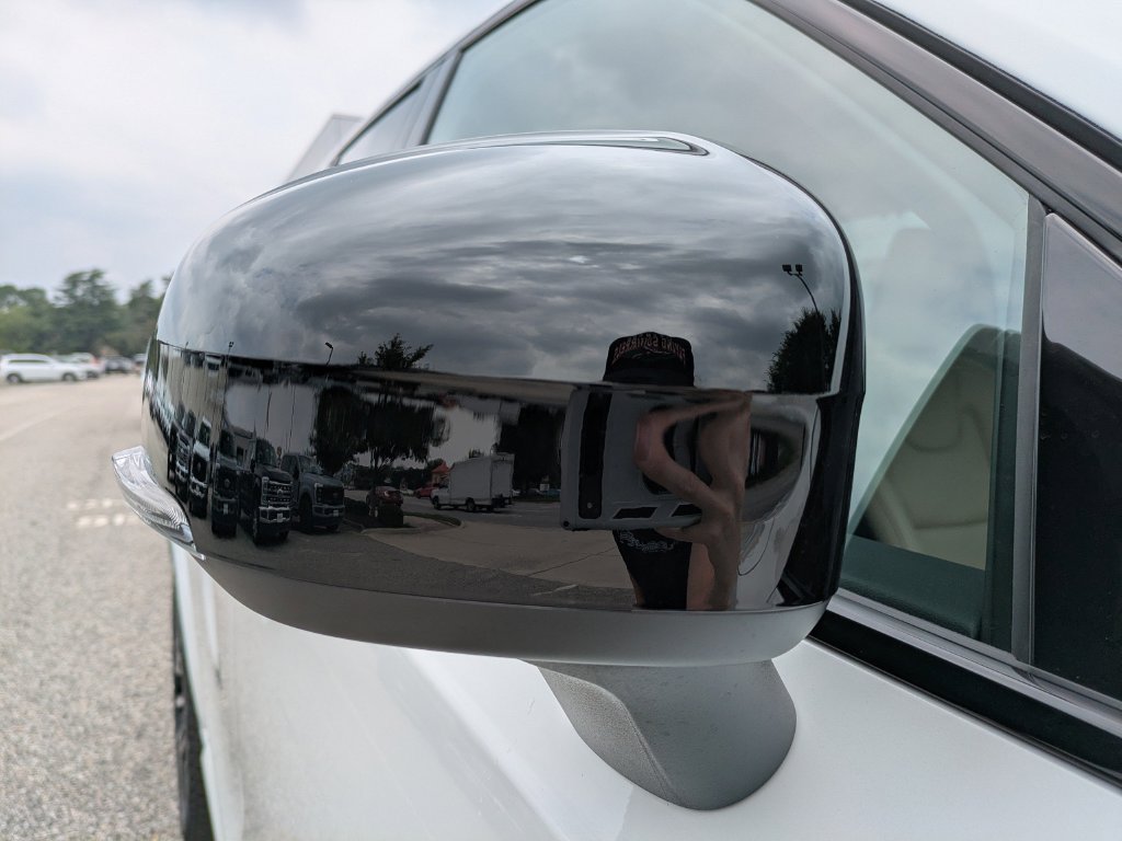 New 2026 Volvo XC90 T8 Ultra w/ Protection Package Premier AWD/4WD image 12