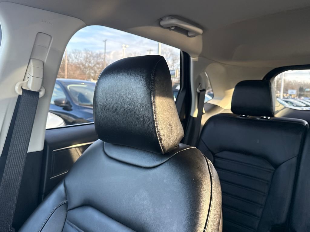 Used 2024 Ford Edge SEL w/ Convenience Package image 41