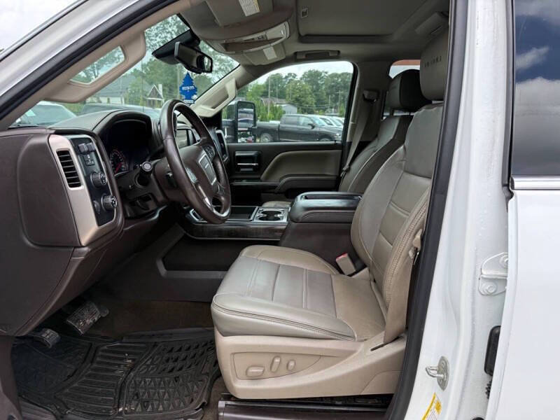 Used 2015 GMC Sierra 2500 Denali w/ Duramax Plus Package AWD/4WD image 6