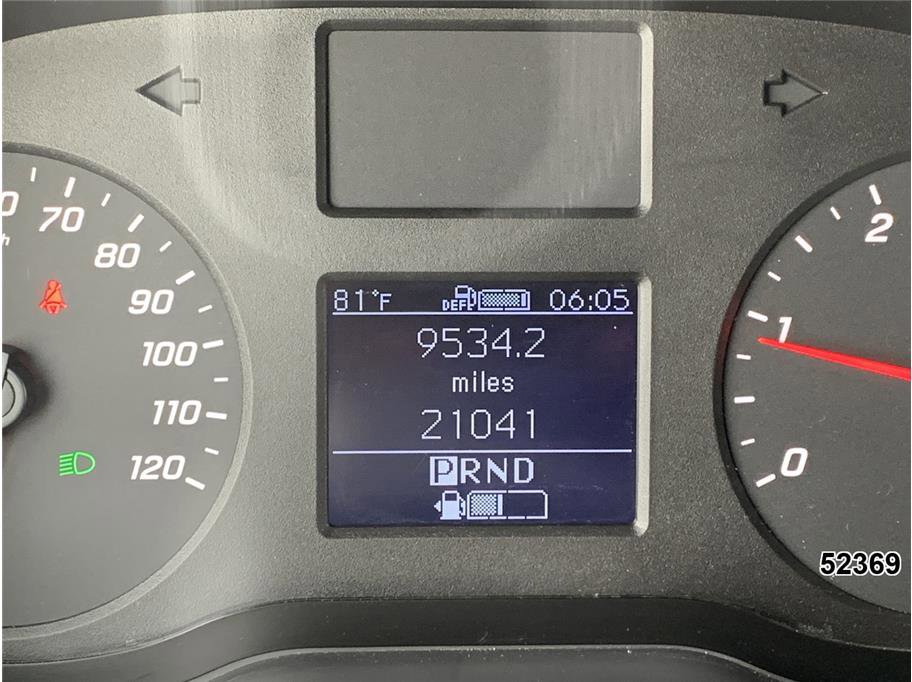 Used 2023 Mercedes-Benz Sprinter 2500 image 31