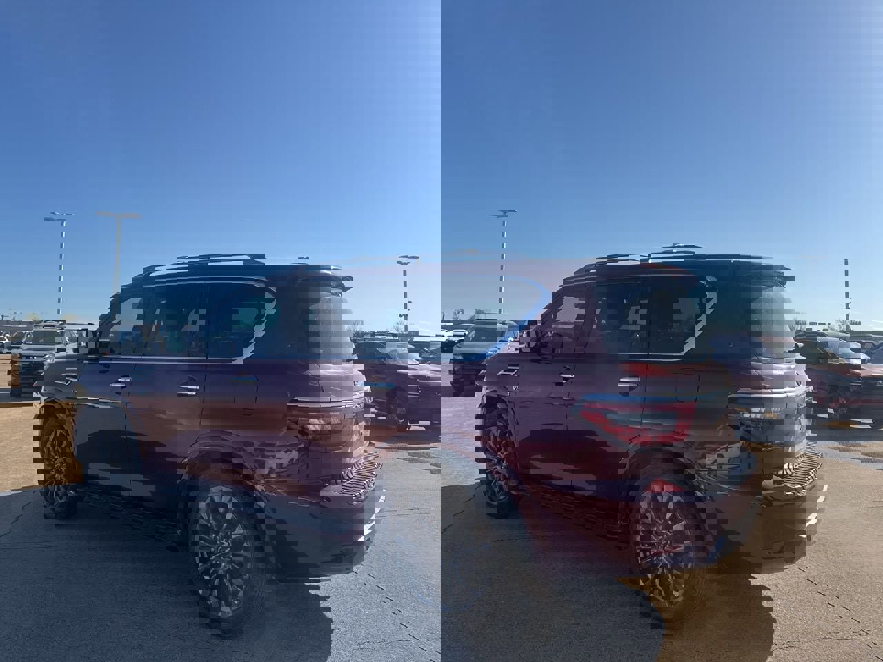 Used 2022 Nissan Armada Platinum w/ Captain's Chairs Package image 15