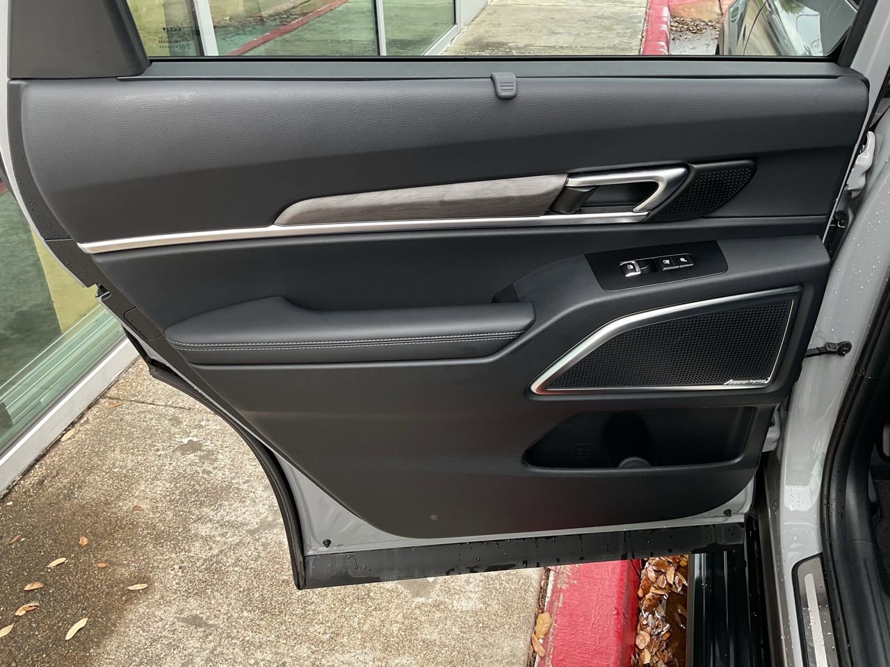Used 2025 Kia Telluride SX Prestige X-Pro image 19