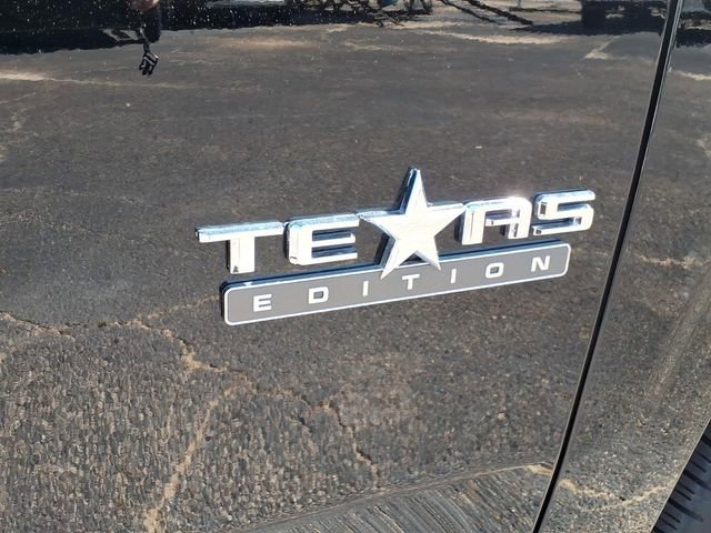 Used 2025 Chevrolet Tahoe LT w/ Comfort Package image 13