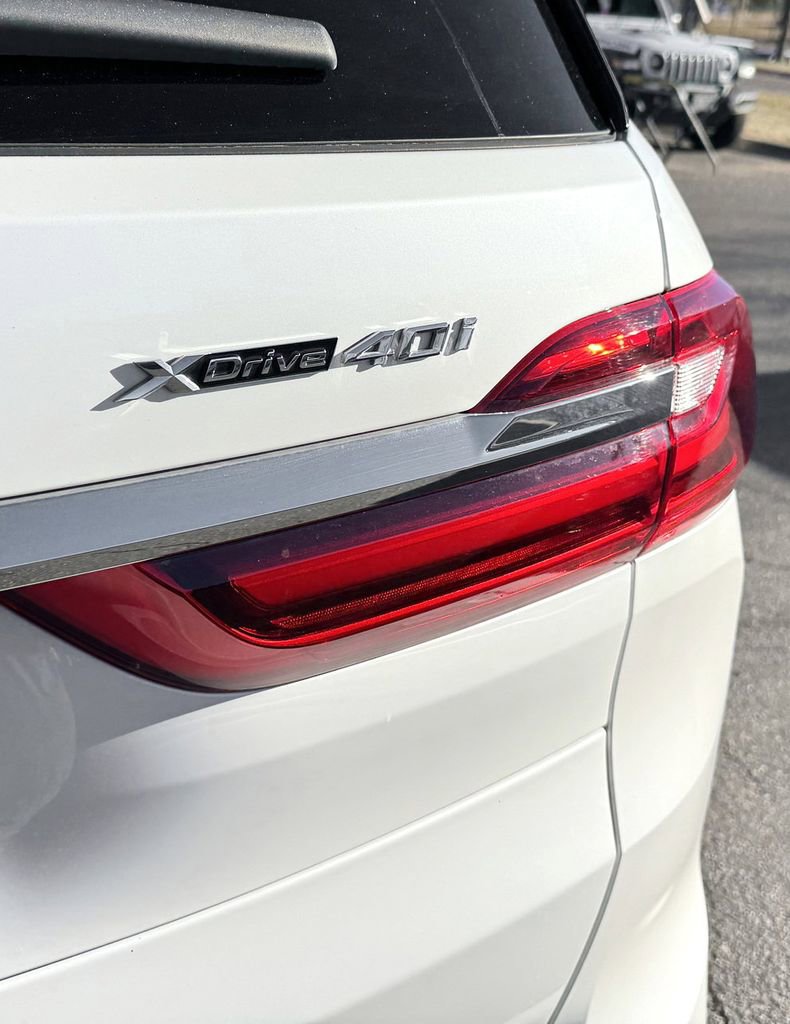 Used 2022 BMW X7 xDrive40i image 7