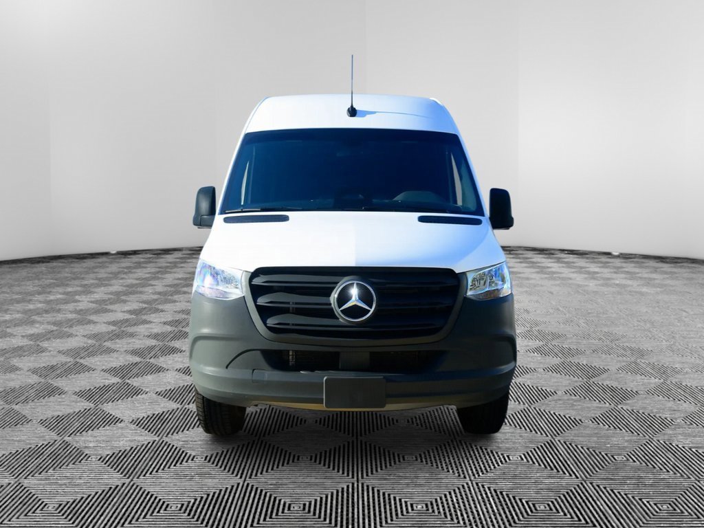 Used 2025 Mercedes-Benz Sprinter 2500 image 8