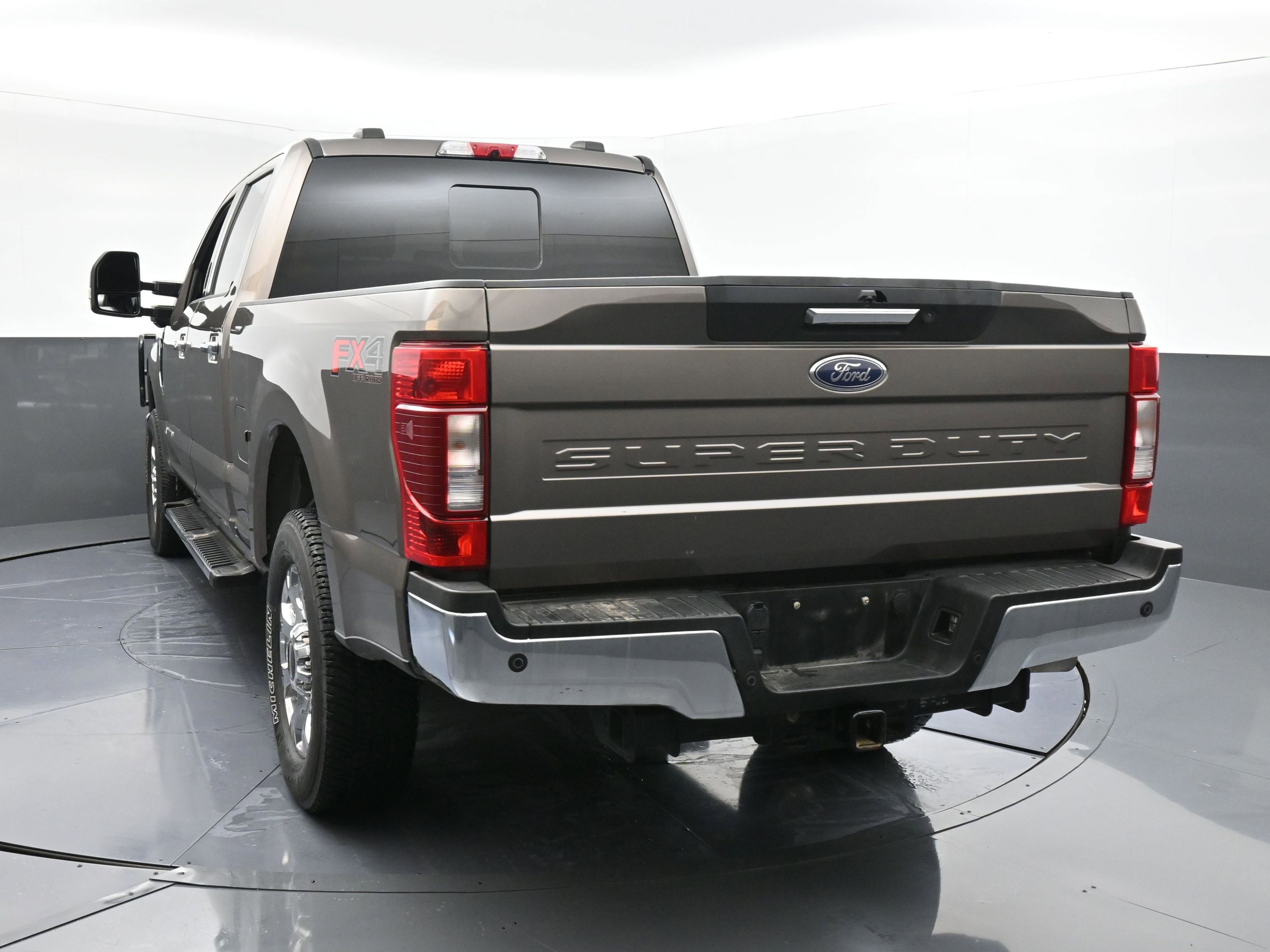 Used 2020 Ford F250 Lariat w/ Chrome Package image 7