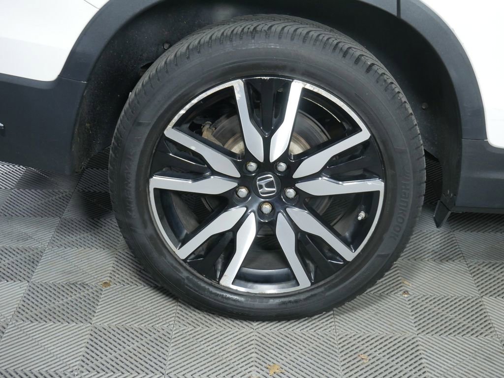 Used 2020 Honda Pilot Touring image 11