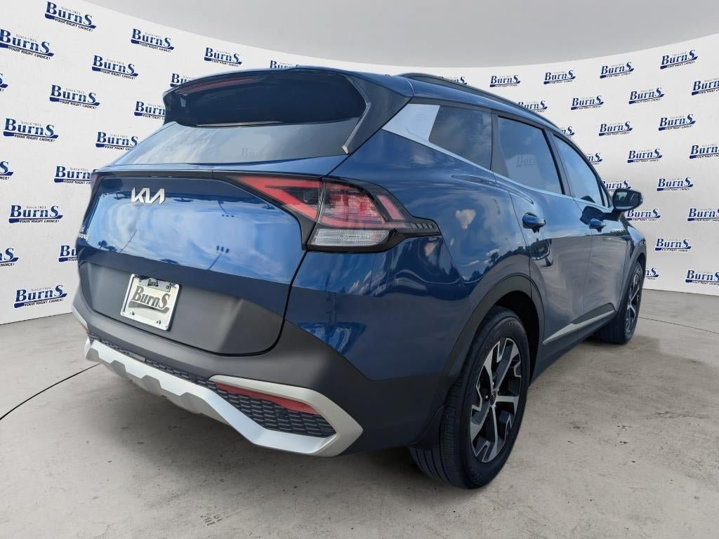 Used 2025 Kia Sportage EX w/ Premium Package FWD image 3
