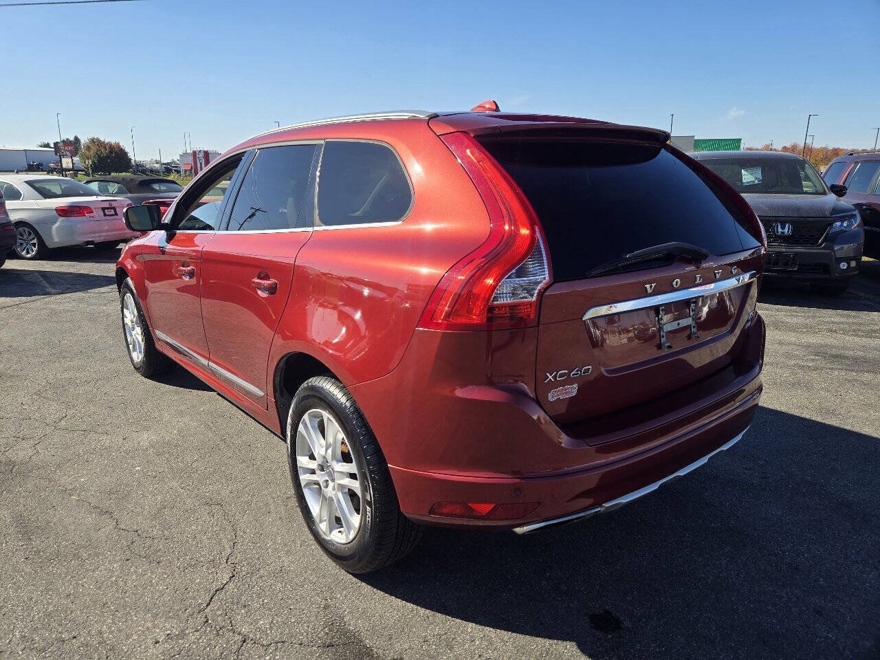 Used 2015 Volvo XC60 T5 AWD/4WD image 25