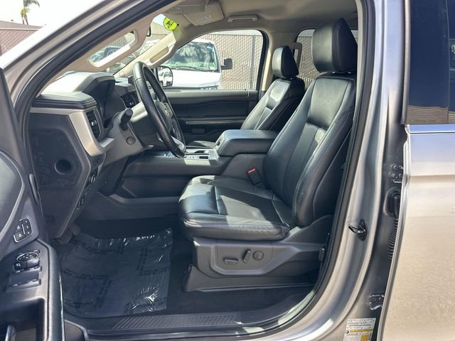 Used 2024 Ford Expedition XLT RWD image 18