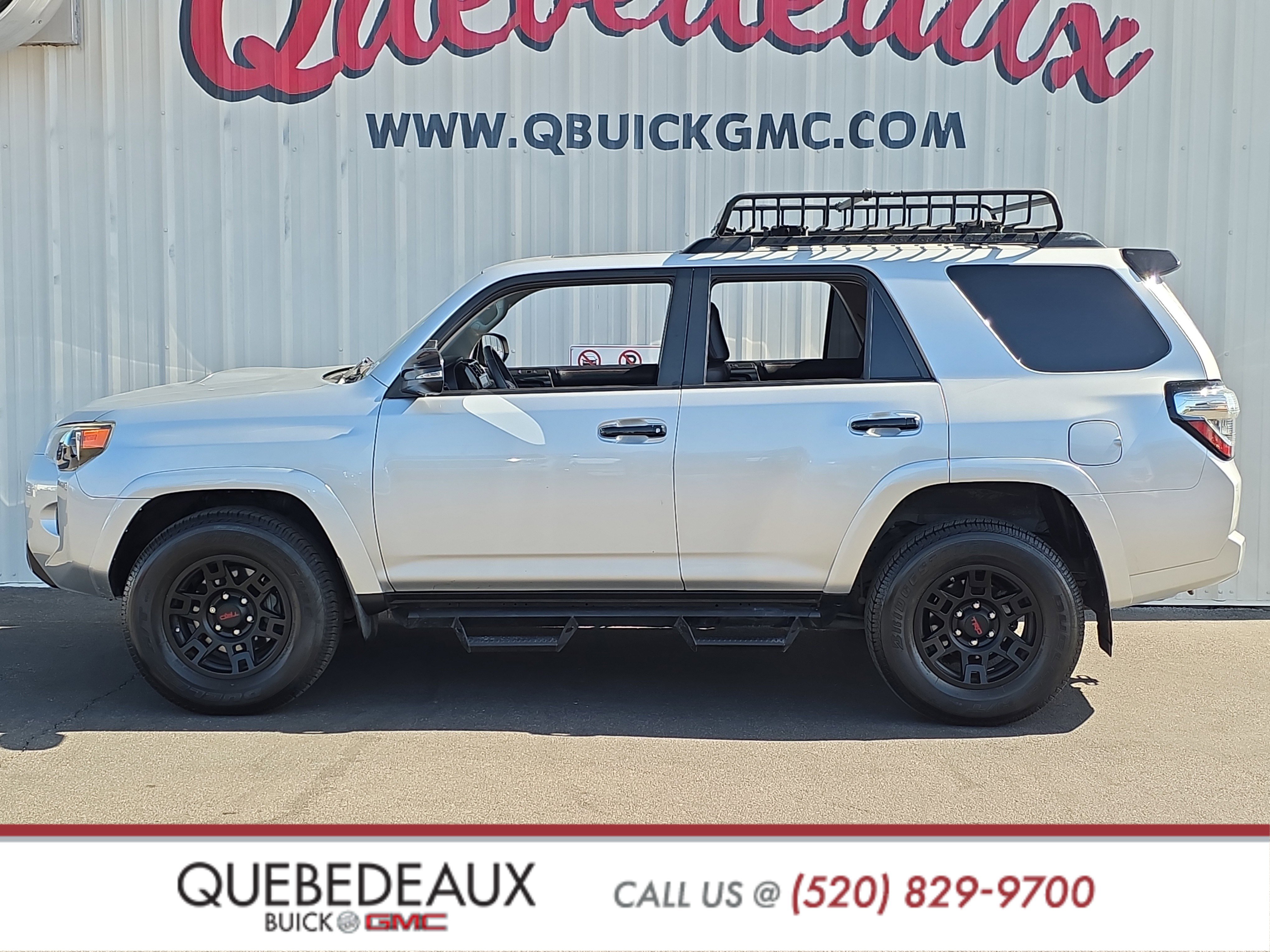 Used 2021 Toyota 4Runner Venture w/ Moonroof Package AWD/4WD image 4