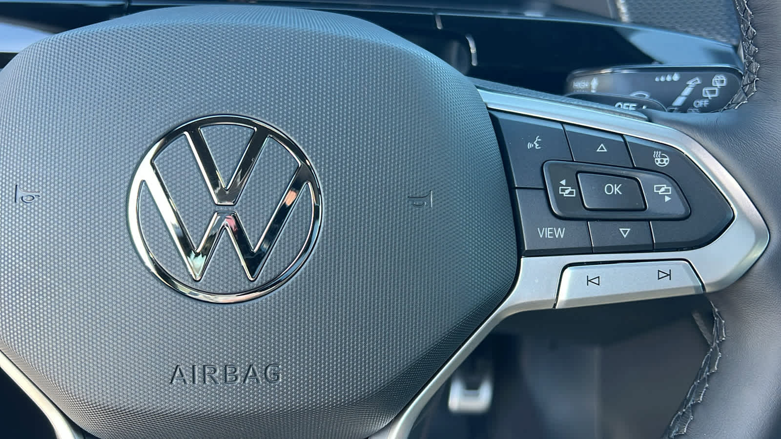 New 2026 Volkswagen Atlas Cross Sport SEL Premium R-Line image 20