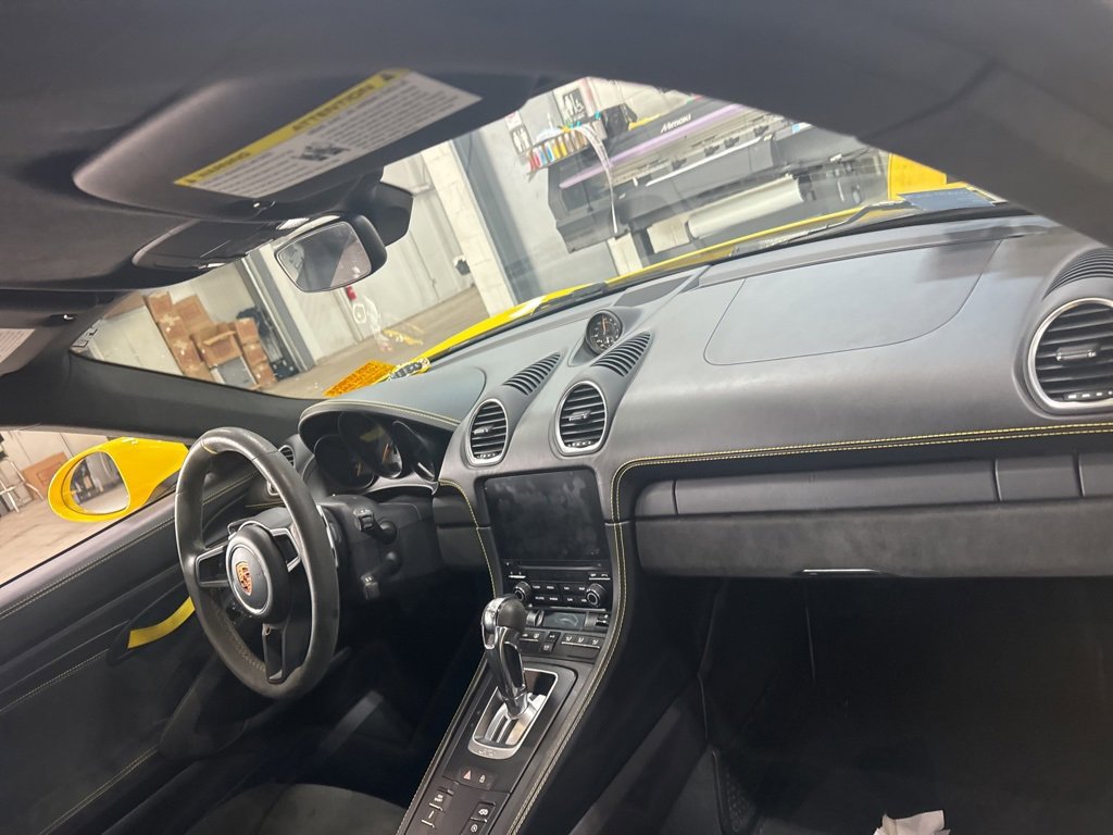 Used 2022 Porsche 718 Cayman GT4 image 9