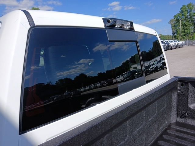 New 2026 RAM 3500 Laramie AWD/4WD image 10