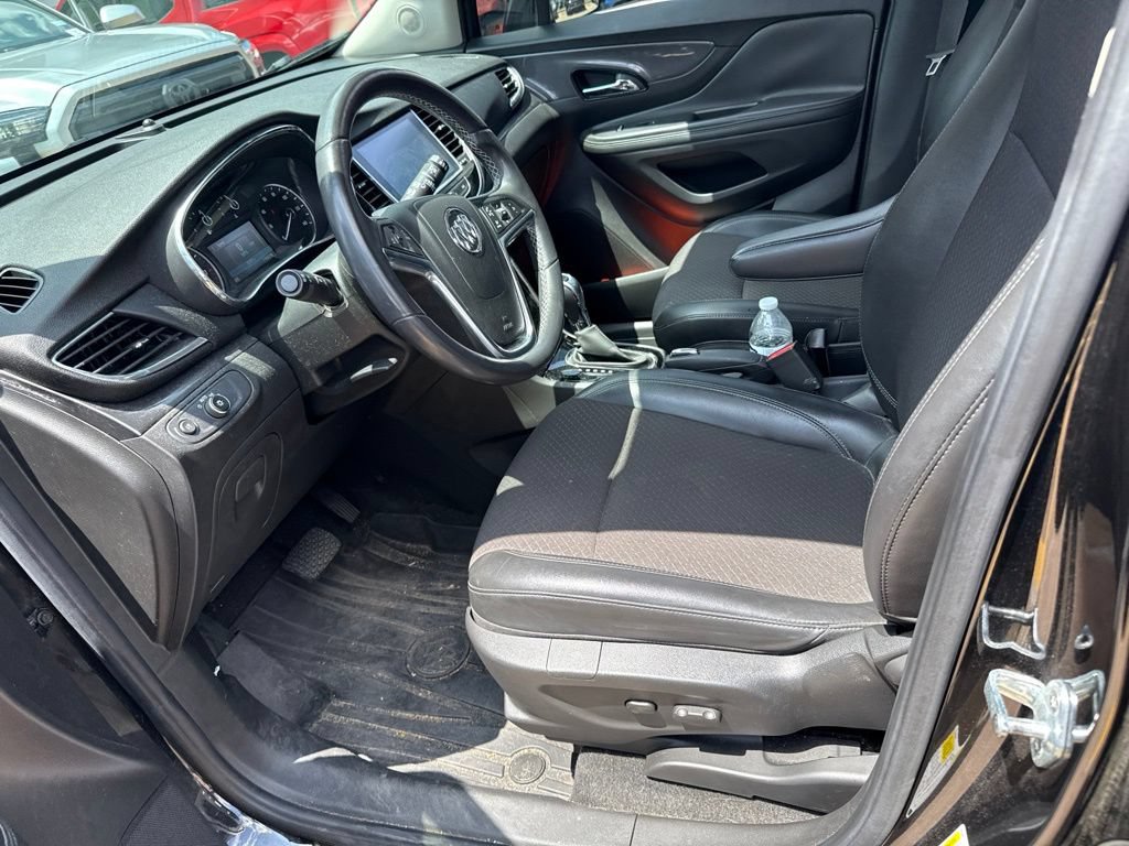 Used 2020 Buick Encore Preferred w/ Safety Package FWD image 5