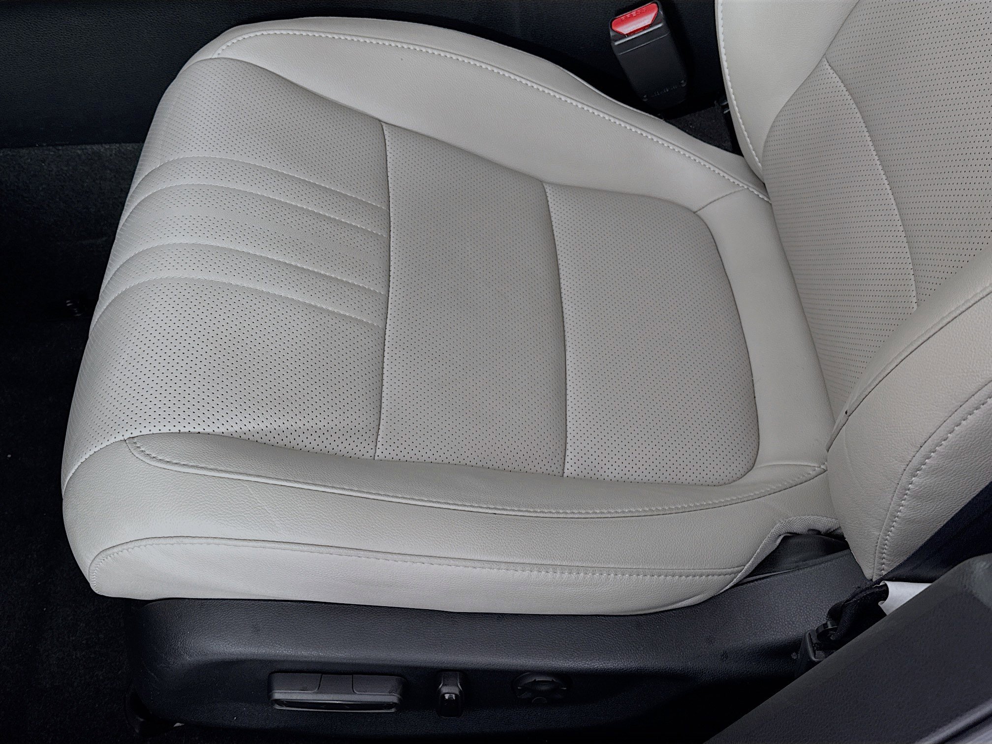 Certified 2021 Honda Accord Touring image 19