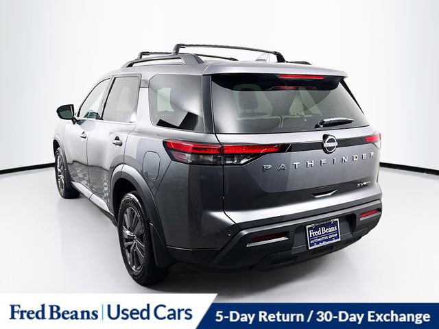 Used 2022 Nissan Pathfinder SV image 5