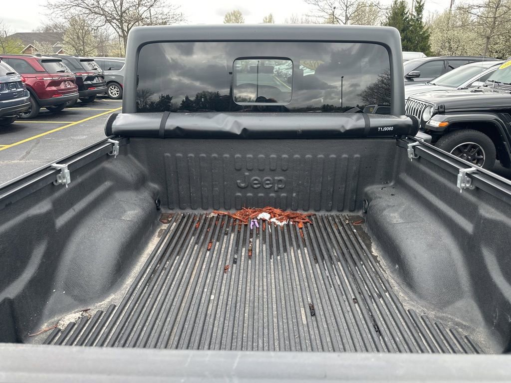 Certified 2023 Jeep Gladiator Sport image 6