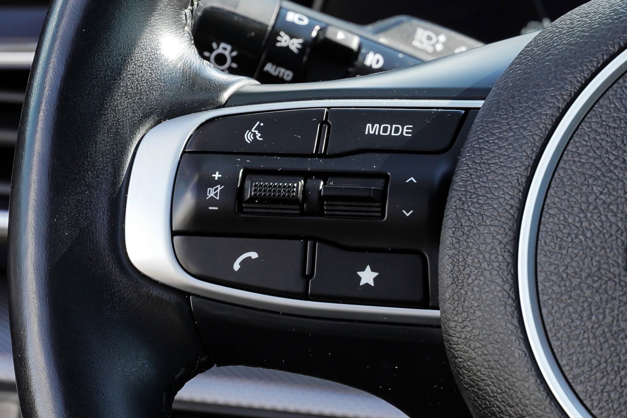 Used 2023 Kia Sportage SX FWD image 34